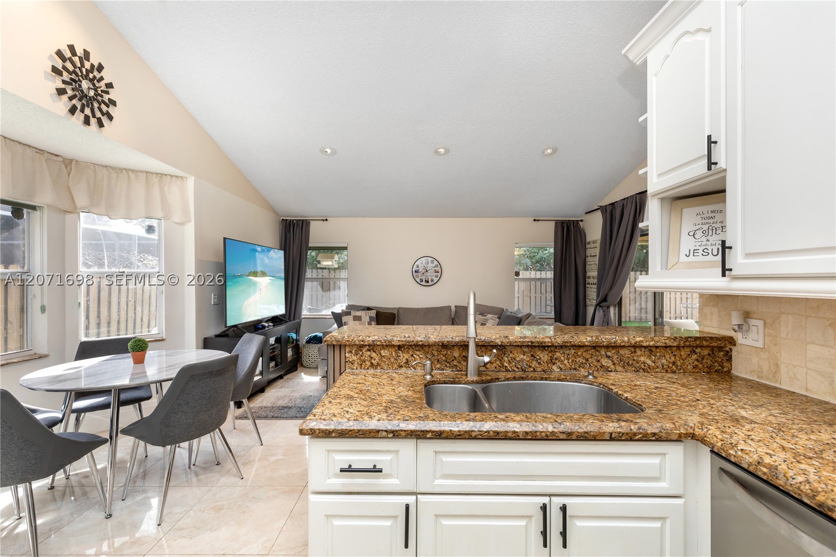 7101 NW 44th Ln, Coconut Creek FL 33073