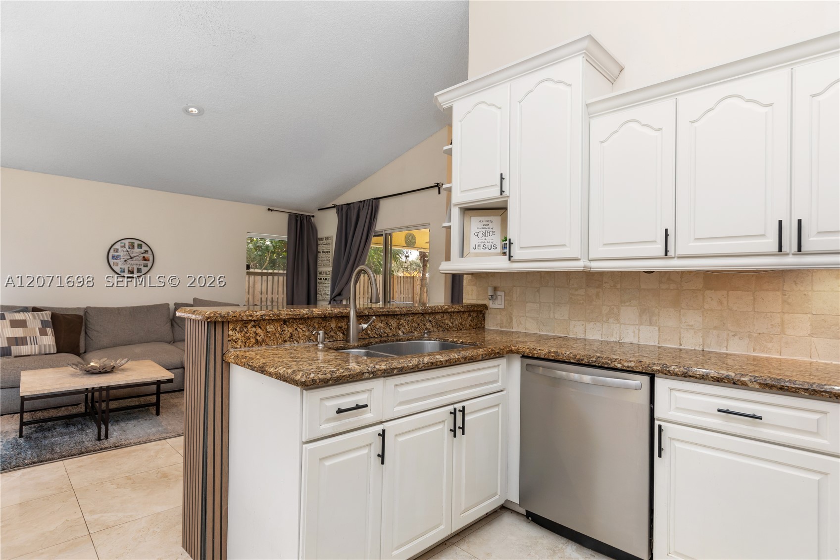 7101 NW 44th Ln, Coconut Creek FL 33073