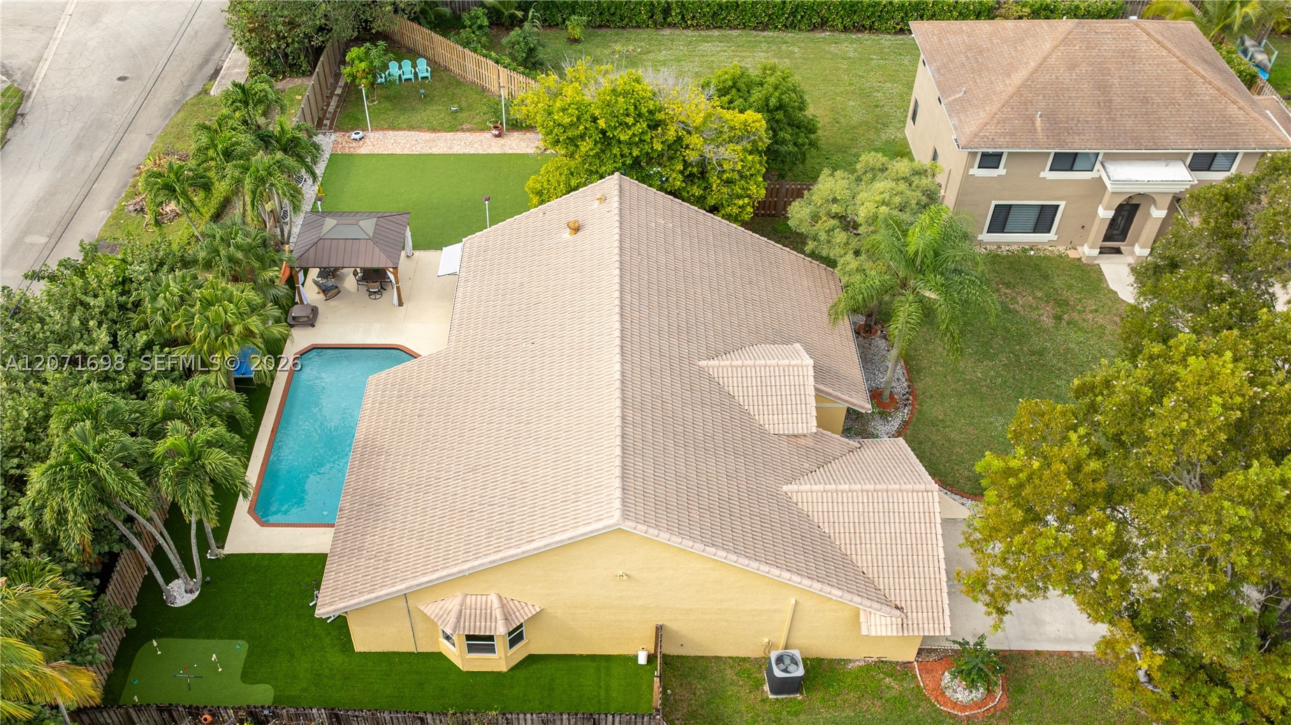 7101 NW 44th Ln, Coconut Creek FL 33073