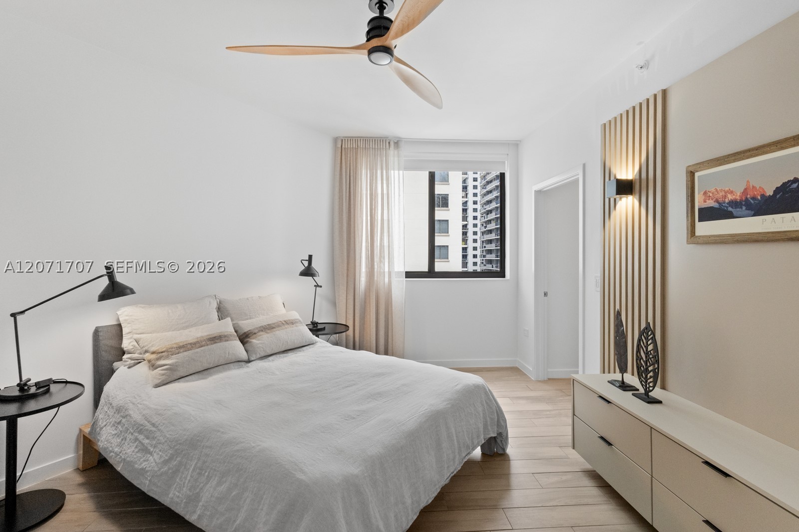 999 SW 1st Ave #2502, Miami FL 33130