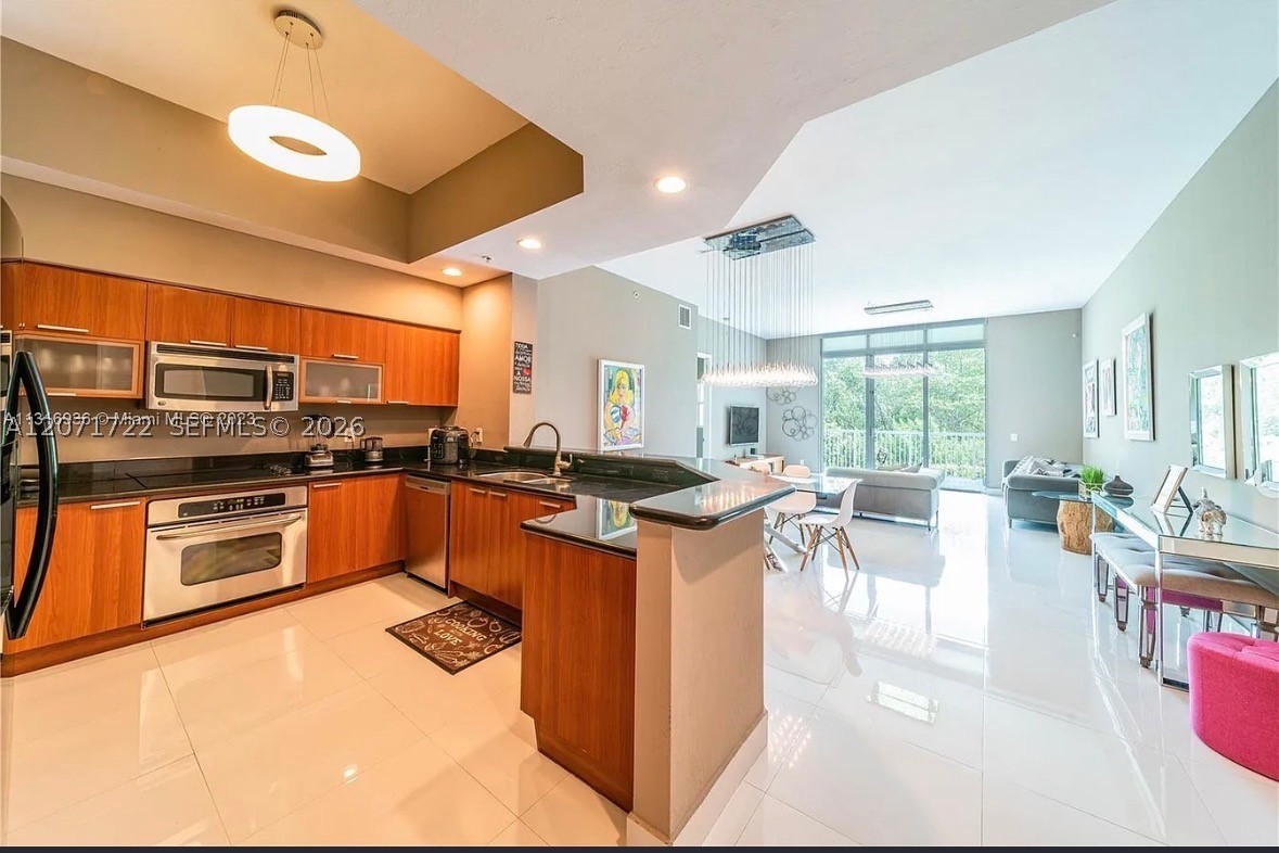14951 Royal Oaks Ln #102, North Miami FL 33181