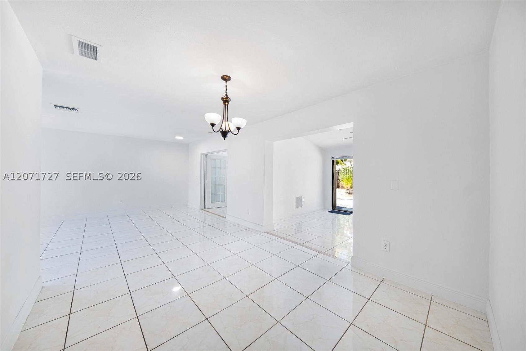 15157 SW 95th St #15157, Miami FL 33196
