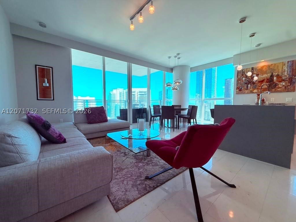 1080 Brickell Ave #3600, Miami FL 33131