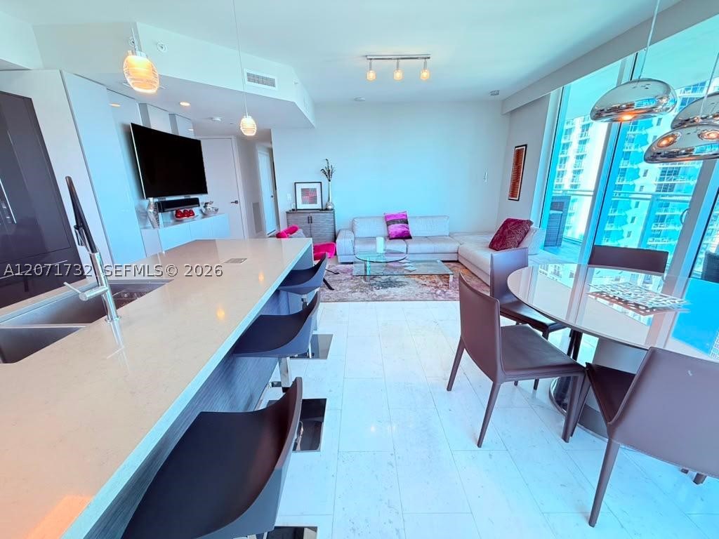 1080 Brickell Ave #3600, Miami FL 33131
