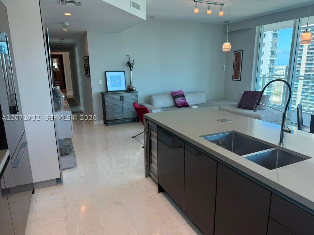 1080 Brickell Ave #3600, Miami FL 33131