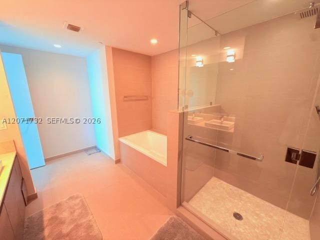 1080 Brickell Ave #3600, Miami FL 33131