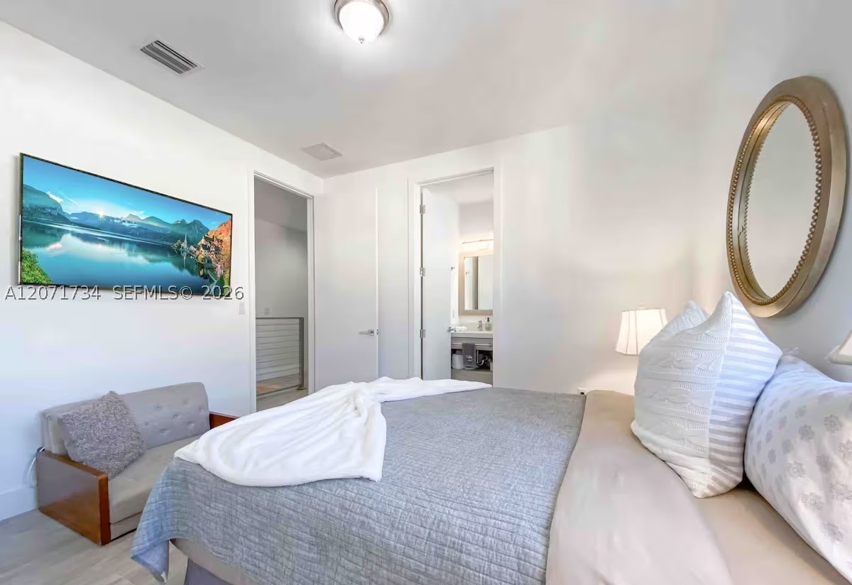 3575 SW 23rd St #3575, Miami FL 33145