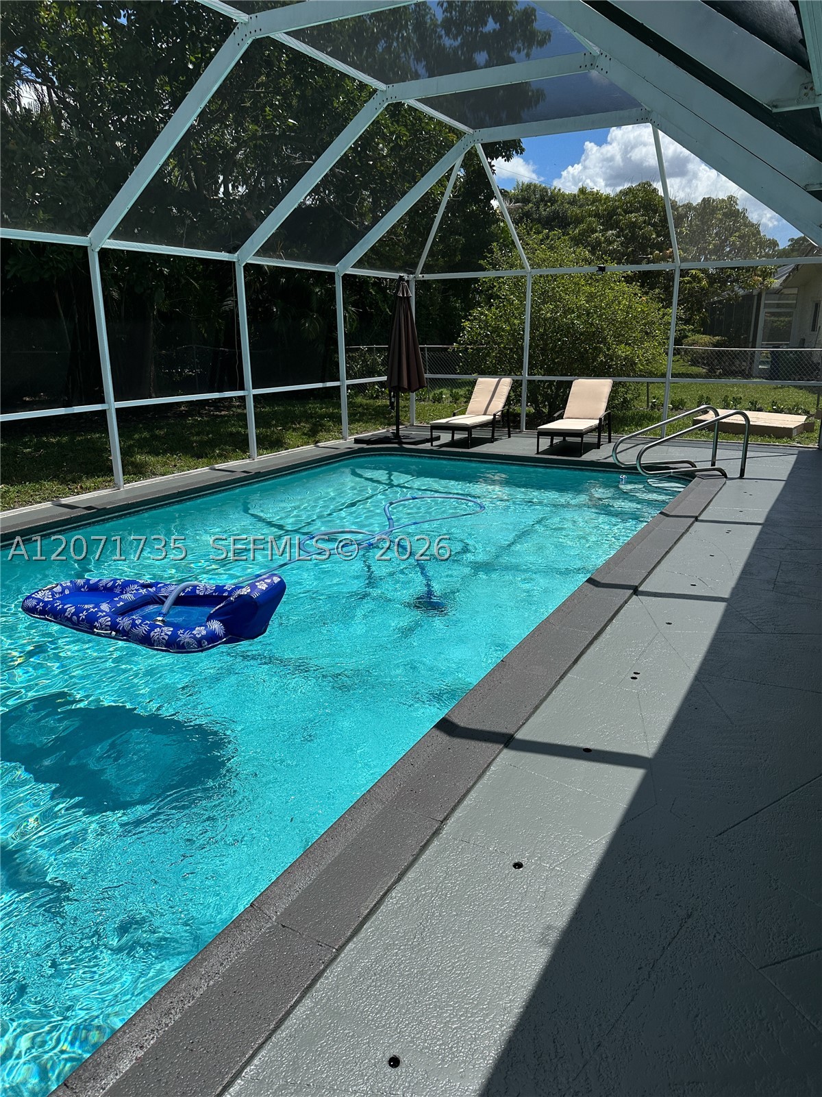 8203 NW 37th St, Coral Springs FL 33065