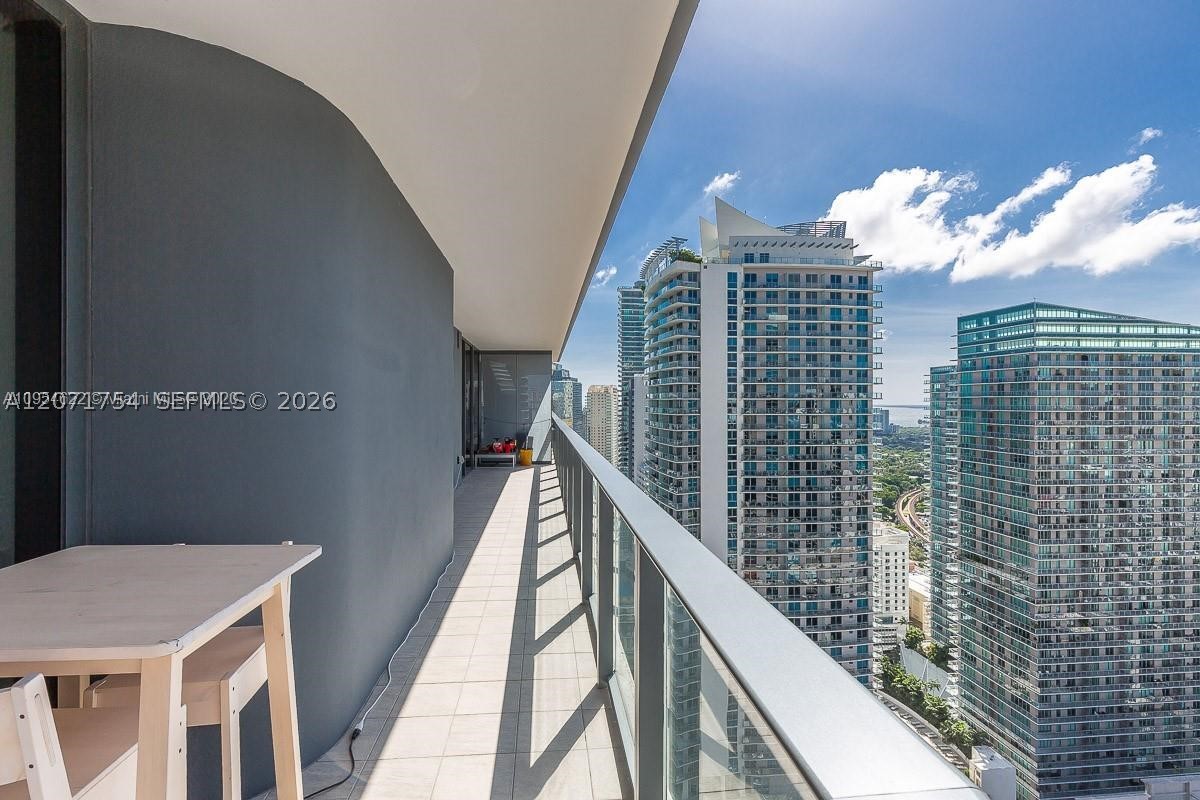 1000 Brickell Plz #3512, Miami FL 33131