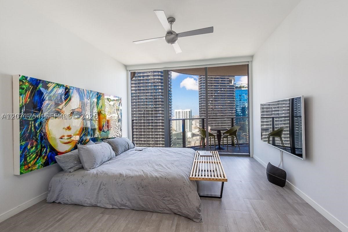 1000 Brickell Plz #3512, Miami FL 33131
