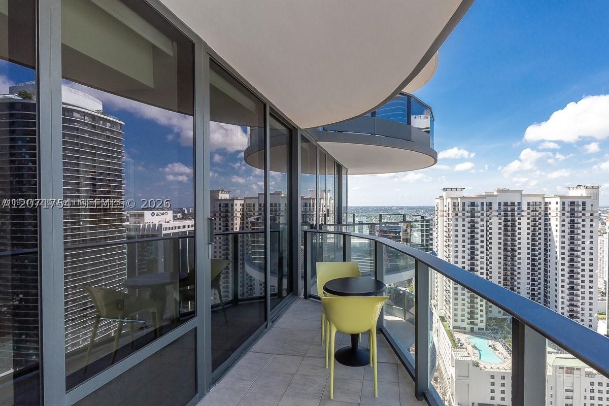 1000 Brickell Plz #3512, Miami FL 33131