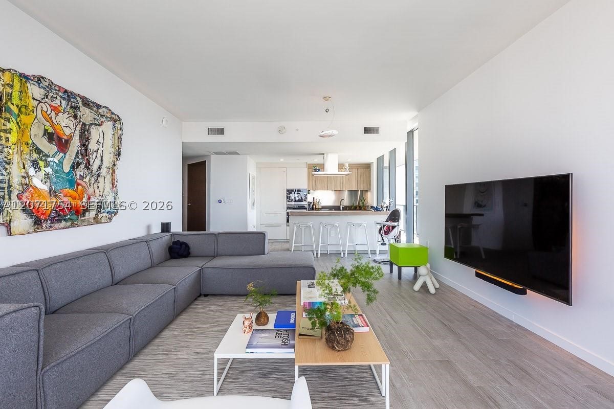 1000 Brickell Plz #3512, Miami FL 33131