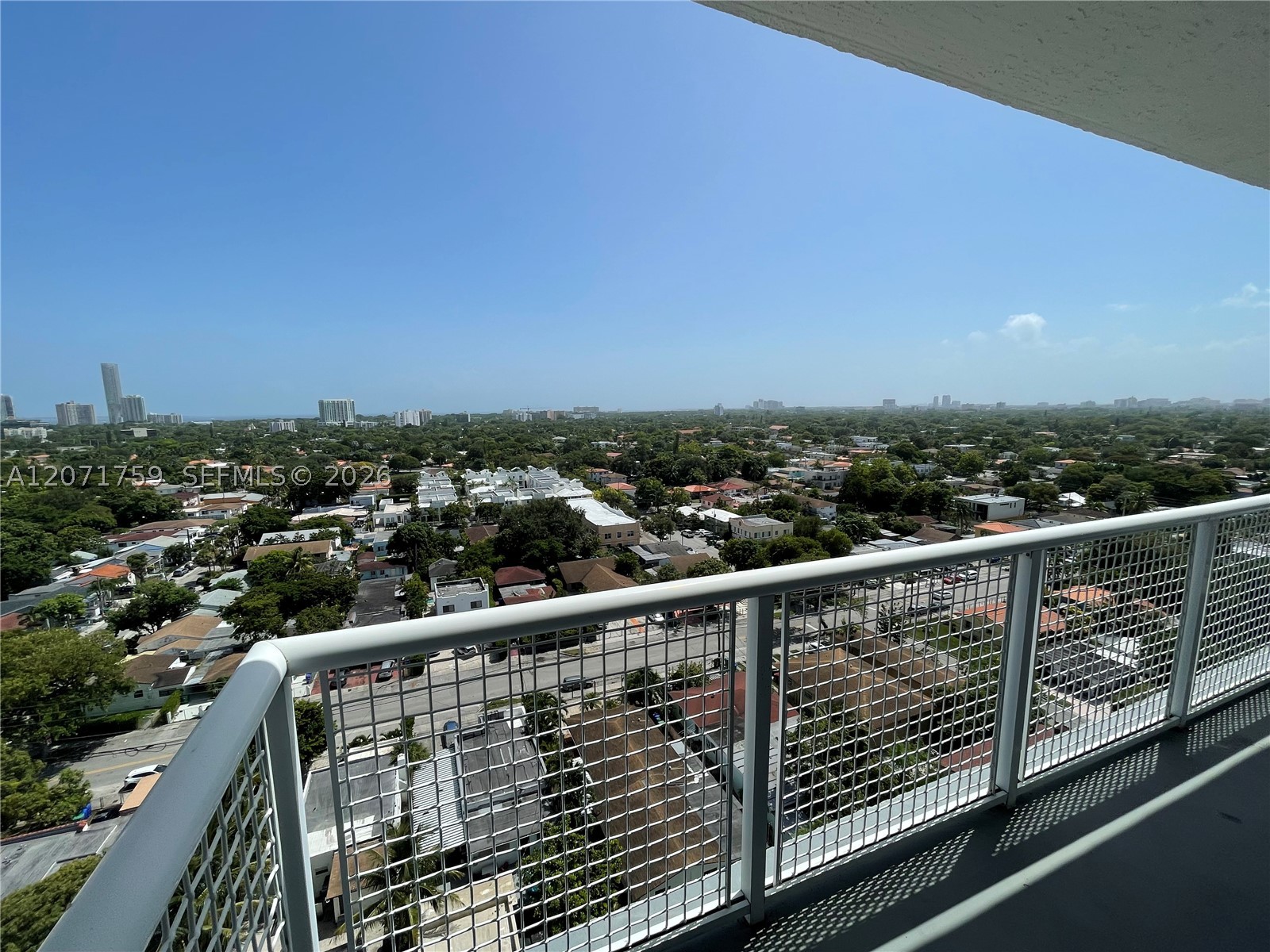 900 SW 8th St #1503, Miami FL 33130