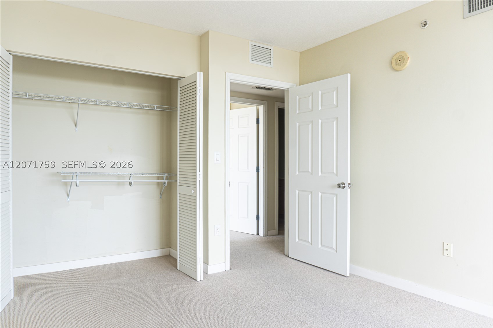 900 SW 8th St #1503, Miami FL 33130