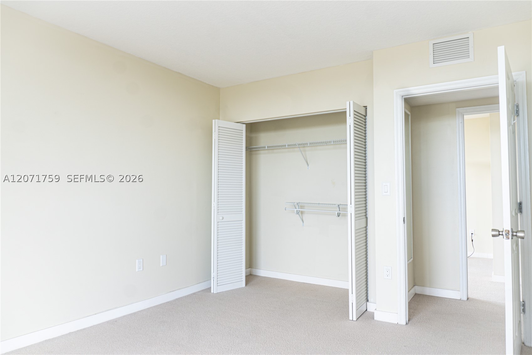 900 SW 8th St #1503, Miami FL 33130