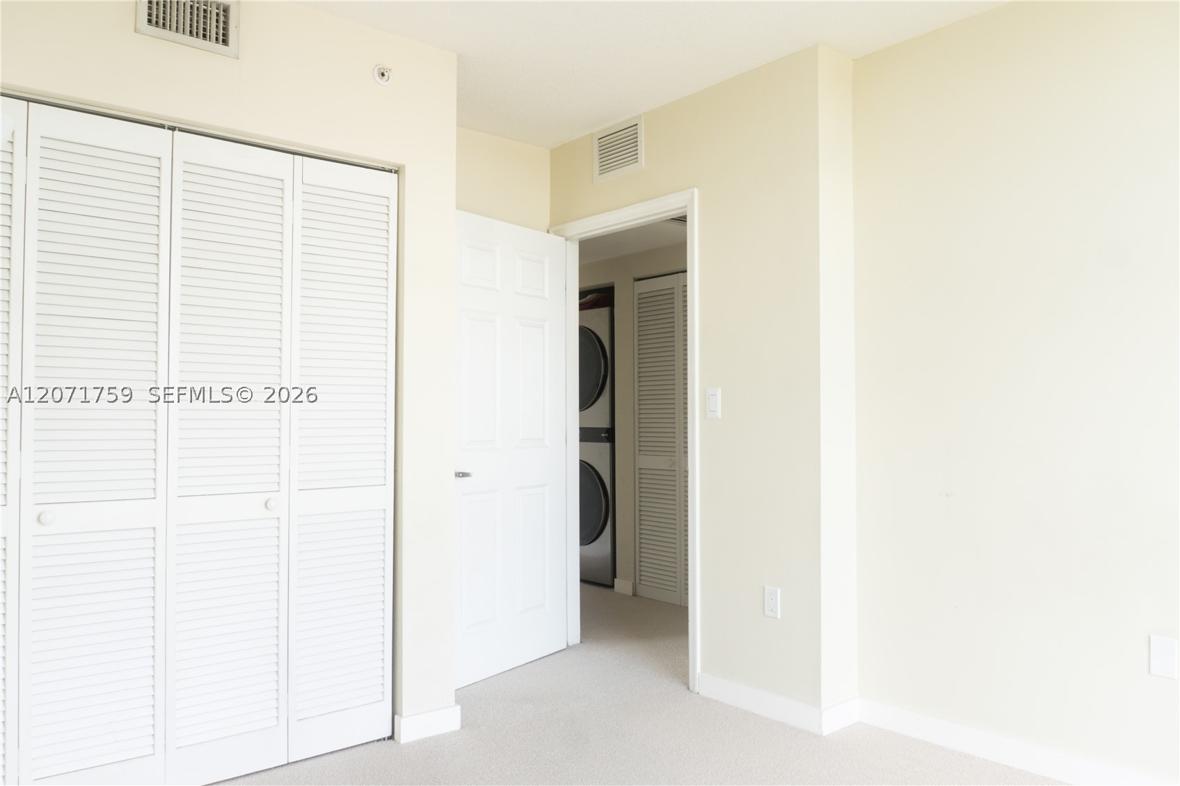 900 SW 8th St #1503, Miami FL 33130