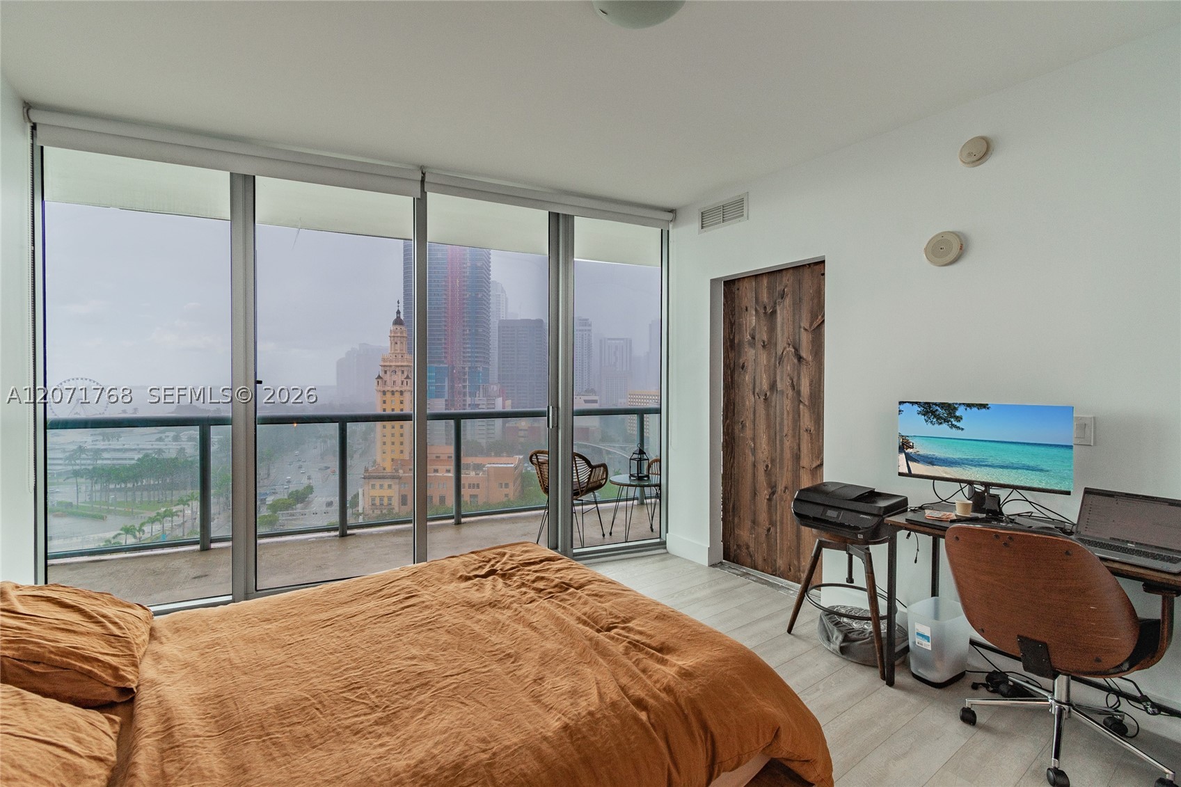 888 Biscayne Blvd #1601, Miami FL 33132