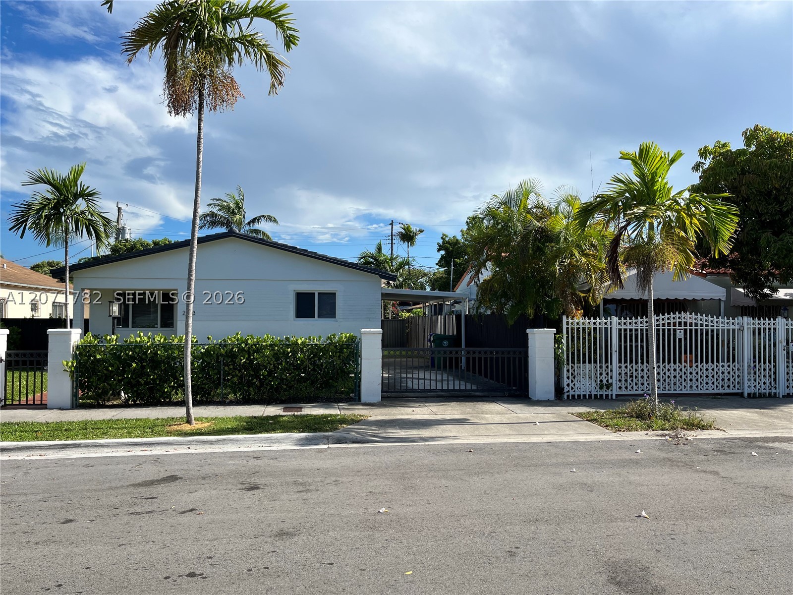 2353 SW 4th St, Miami FL 33135