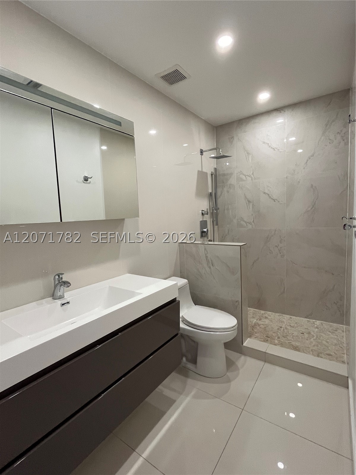 2353 SW 4th St, Miami FL 33135