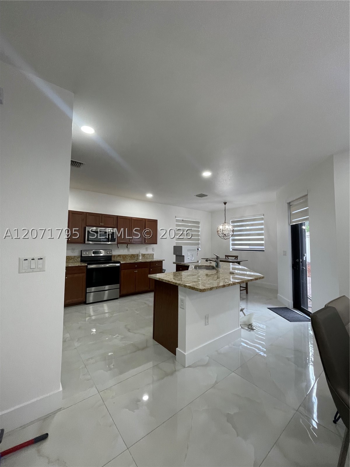 9260 W 35th Ln, Hialeah FL 33018