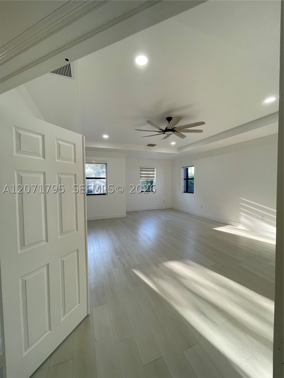 9260 W 35th Ln, Hialeah FL 33018