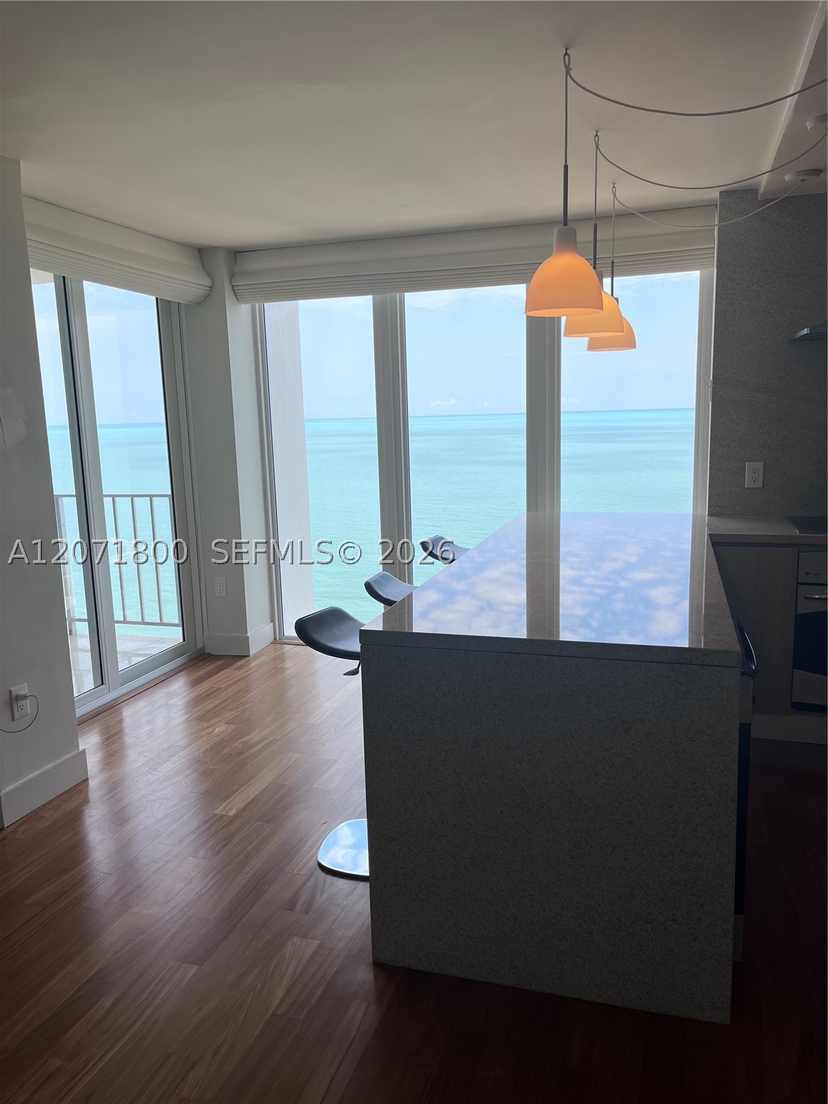 881 Ocean Dr #18B, Key Biscayne FL 33149