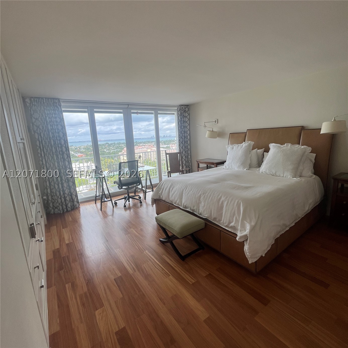 881 Ocean Dr #18B, Key Biscayne FL 33149