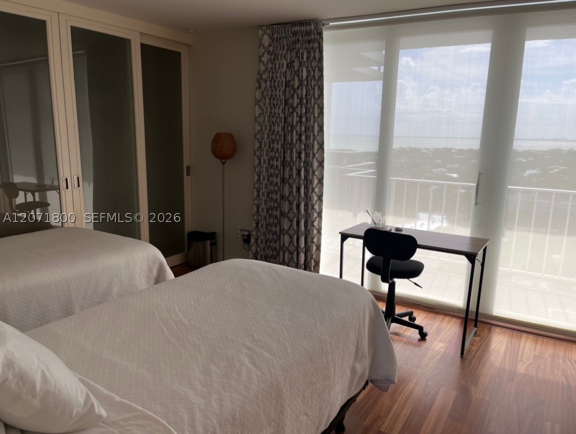 881 Ocean Dr #18B, Key Biscayne FL 33149