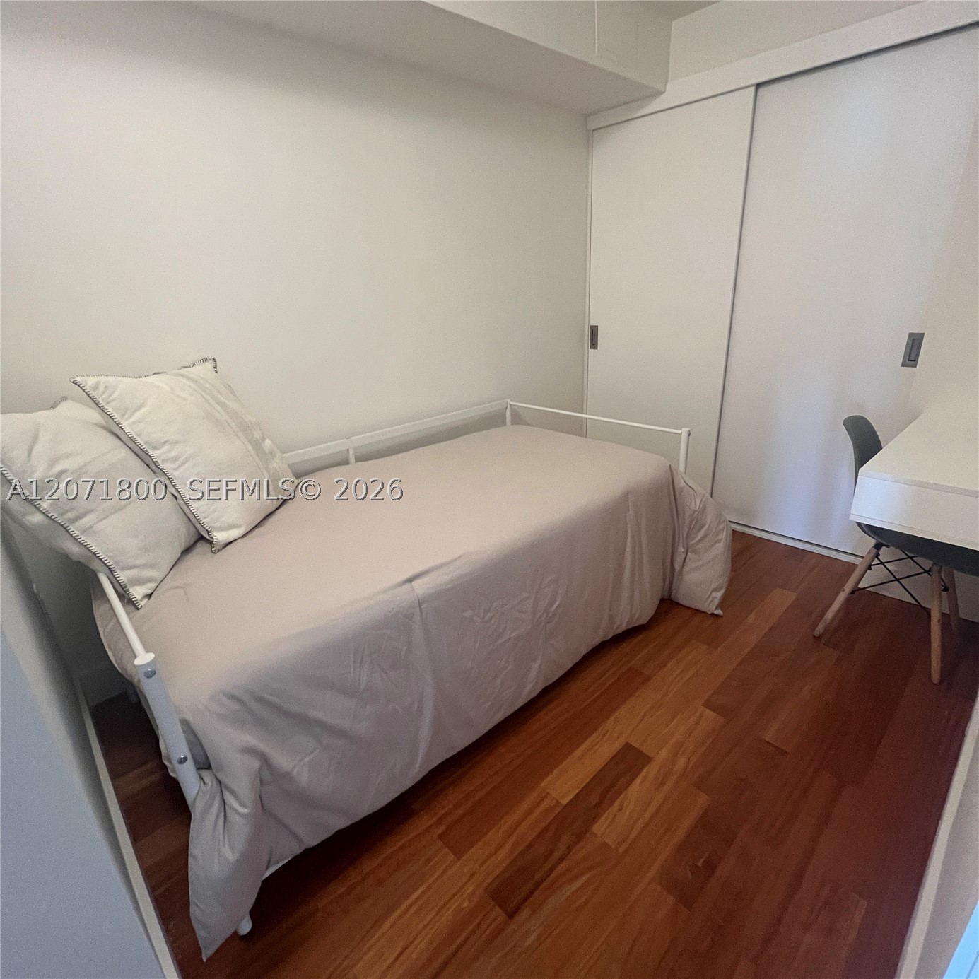 881 Ocean Dr #18B, Key Biscayne FL 33149