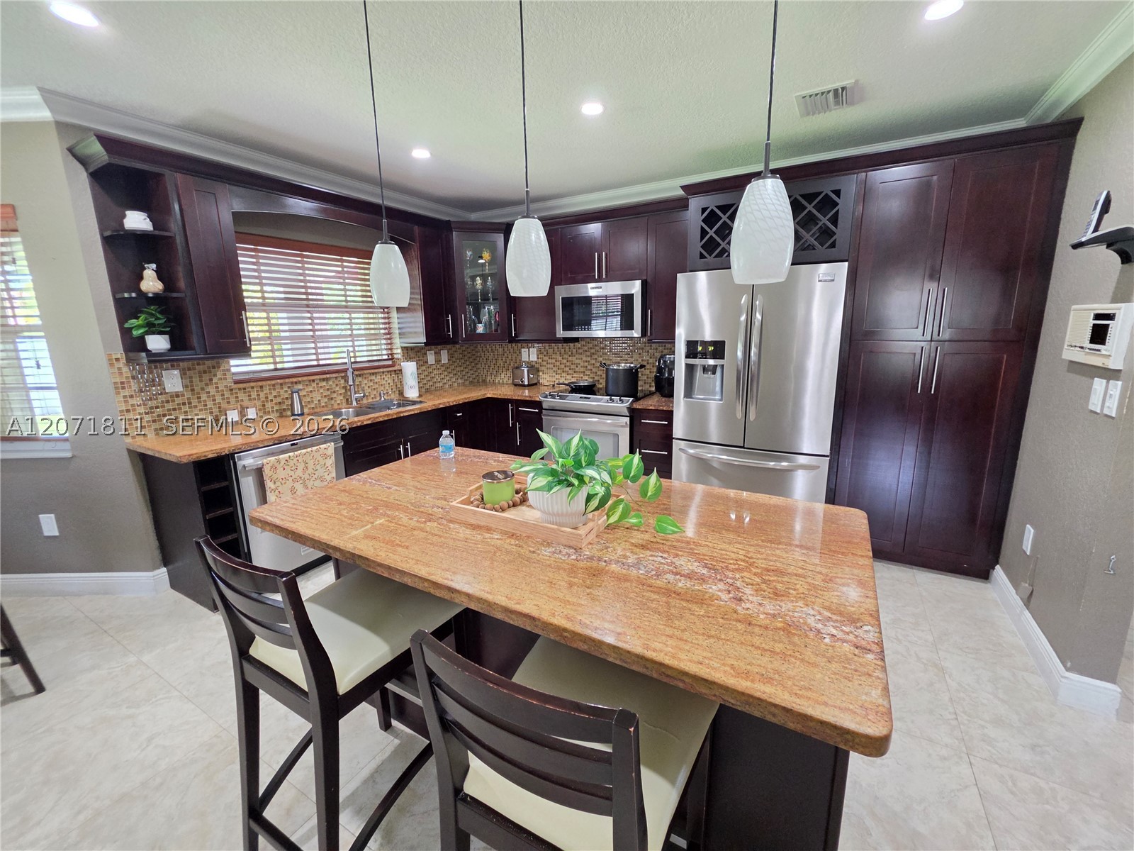 9352 SW 166th Ct, Miami FL 33196