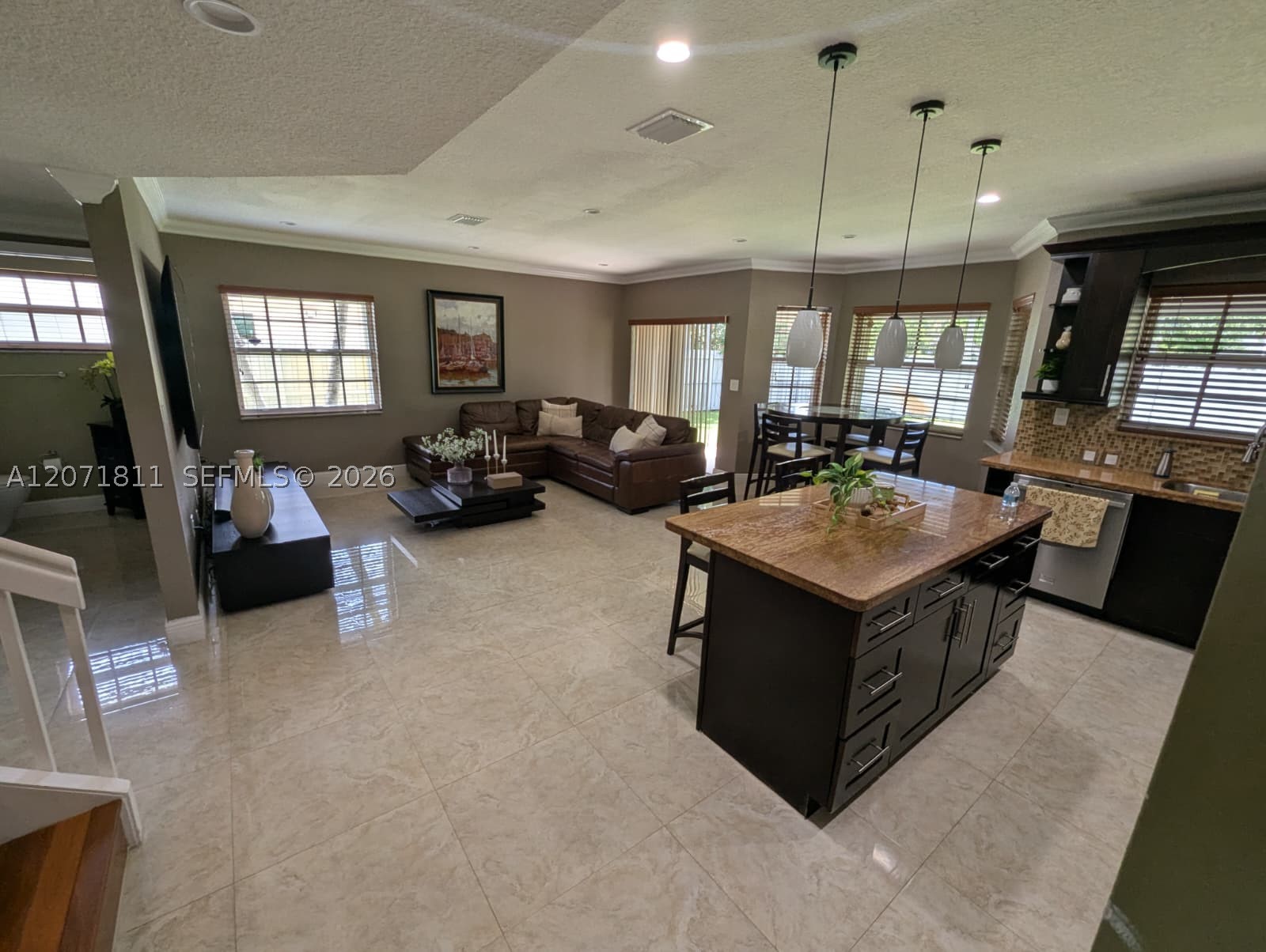 9352 SW 166th Ct, Miami FL 33196