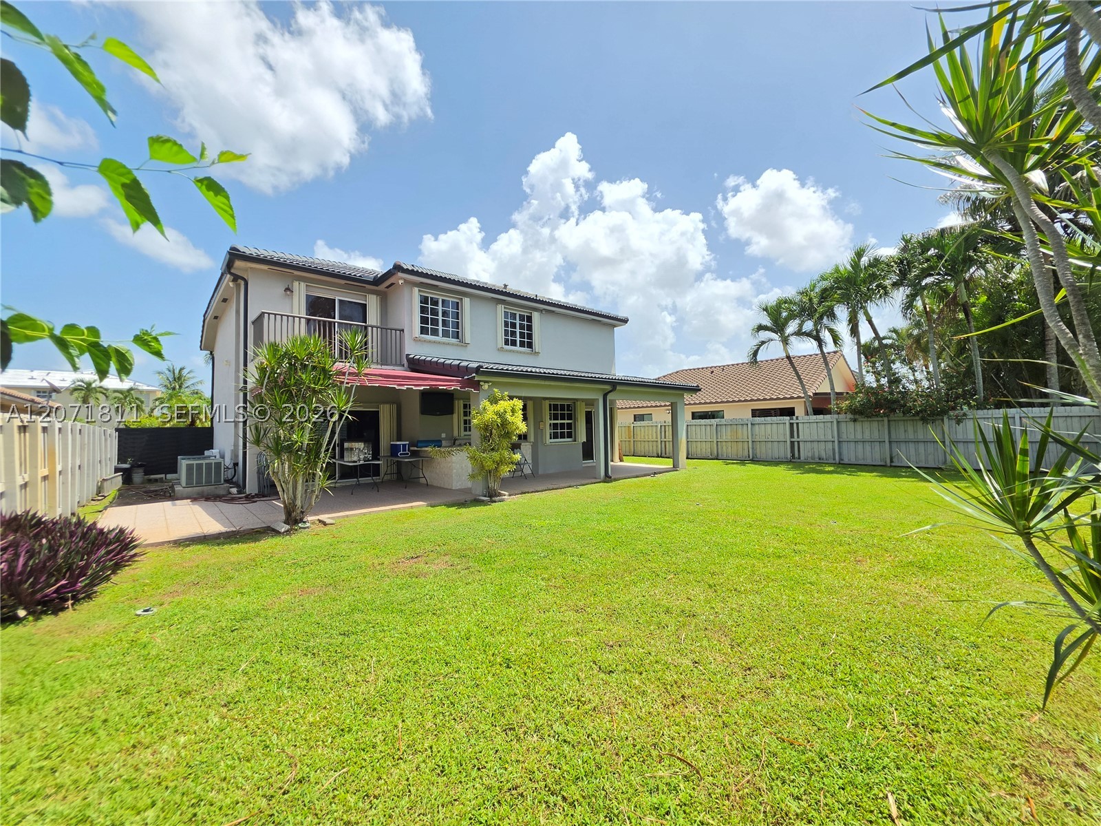 9352 SW 166th Ct, Miami FL 33196