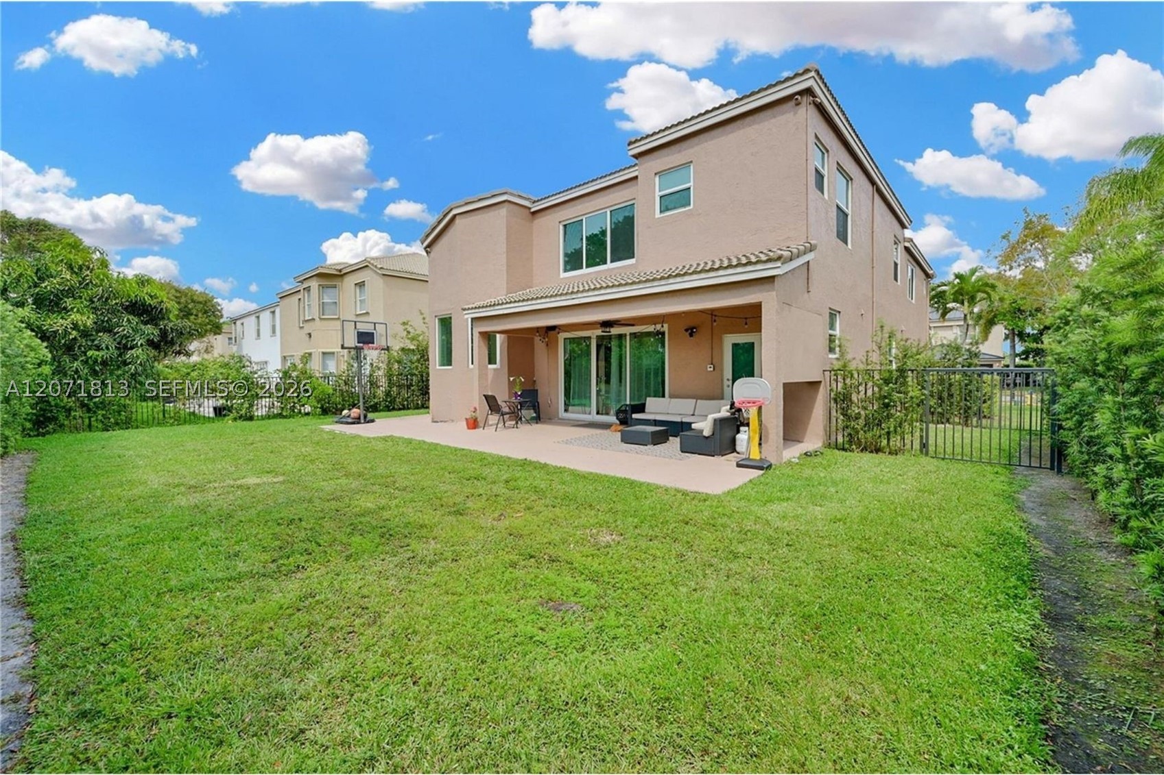 1500 SW 171st Ter, Pembroke Pines FL 33027
