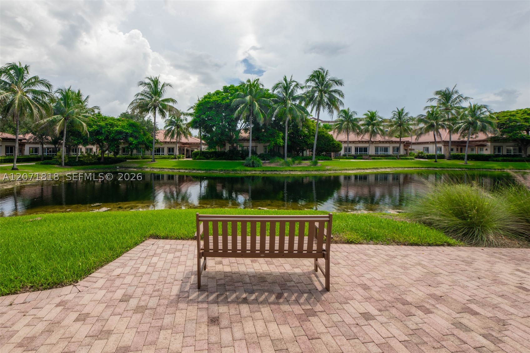 16135 Emerald Estates Dr #165, Weston FL 33331