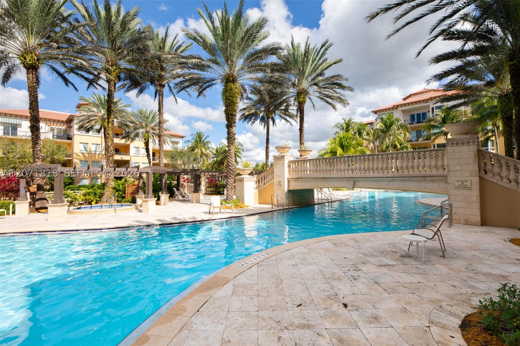16135 Emerald Estates Dr #165, Weston FL 33331