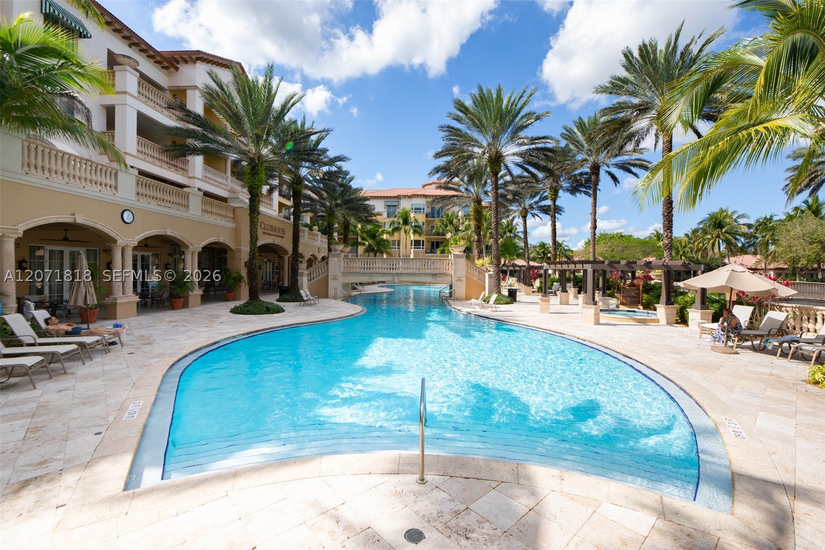 16135 Emerald Estates Dr #165, Weston FL 33331