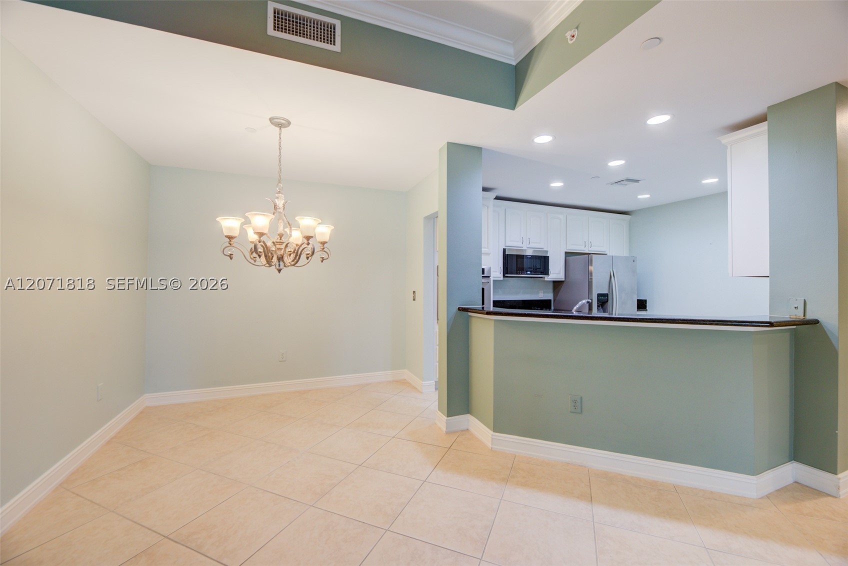 16135 Emerald Estates Dr #165, Weston FL 33331