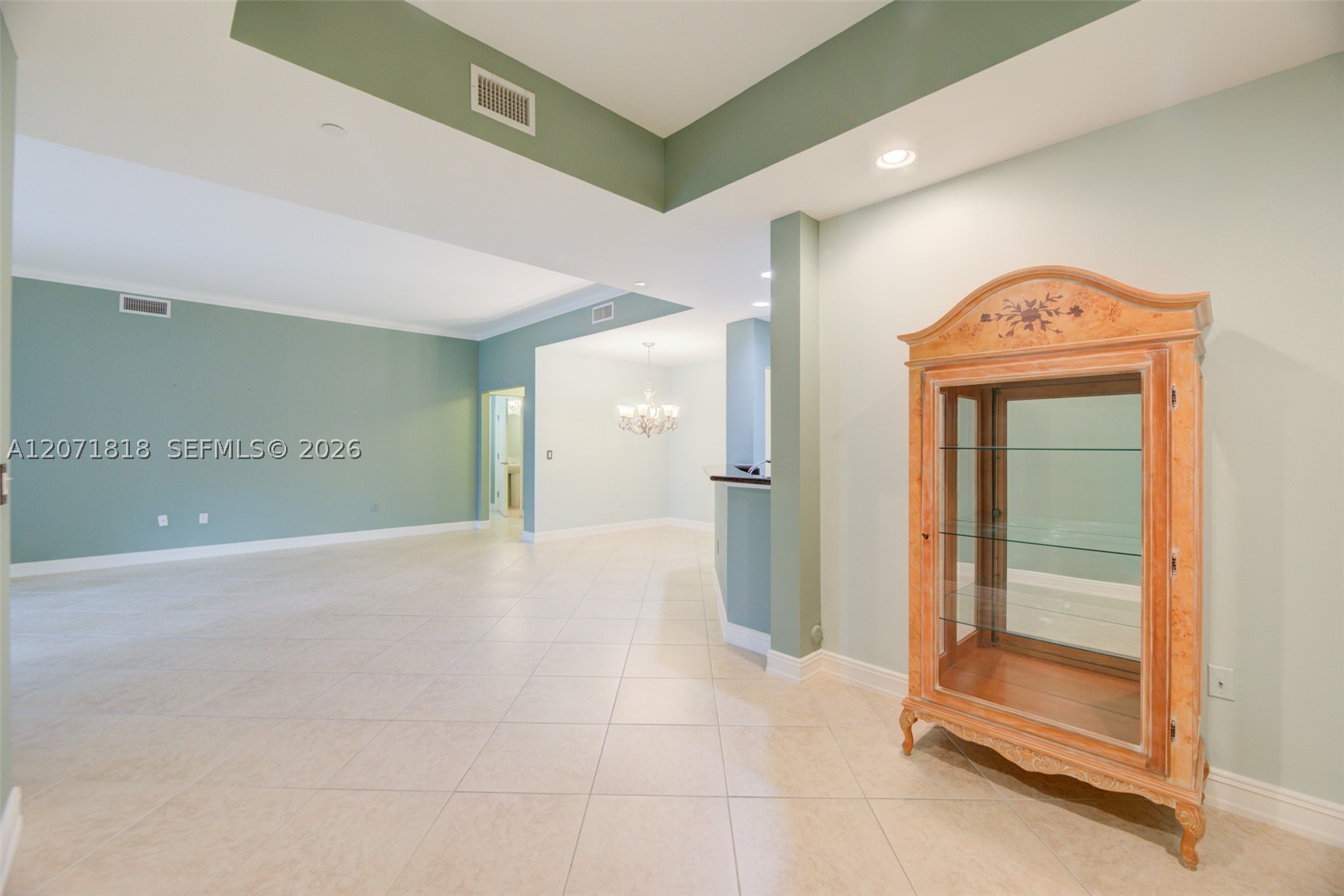 16135 Emerald Estates Dr #165, Weston FL 33331