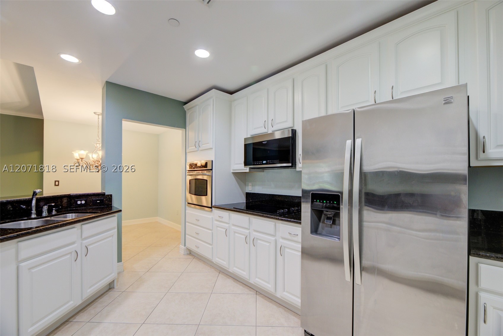 16135 Emerald Estates Dr #165, Weston FL 33331