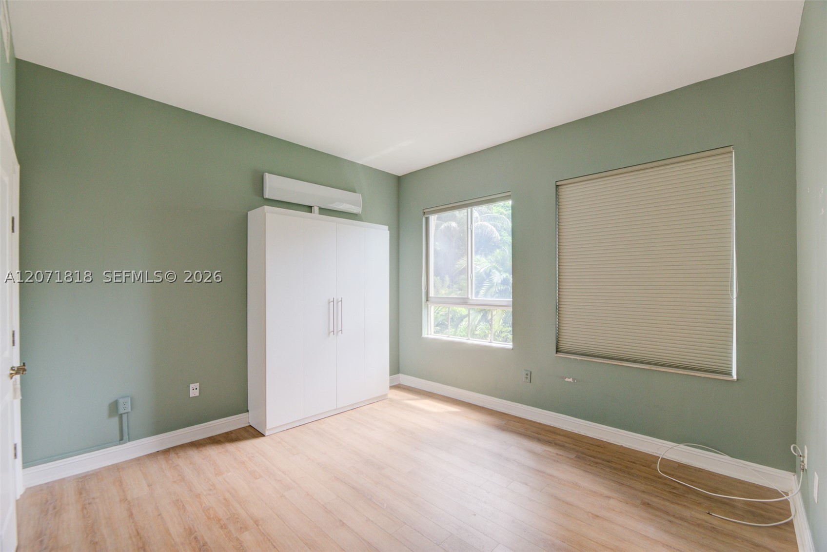 16135 Emerald Estates Dr #165, Weston FL 33331