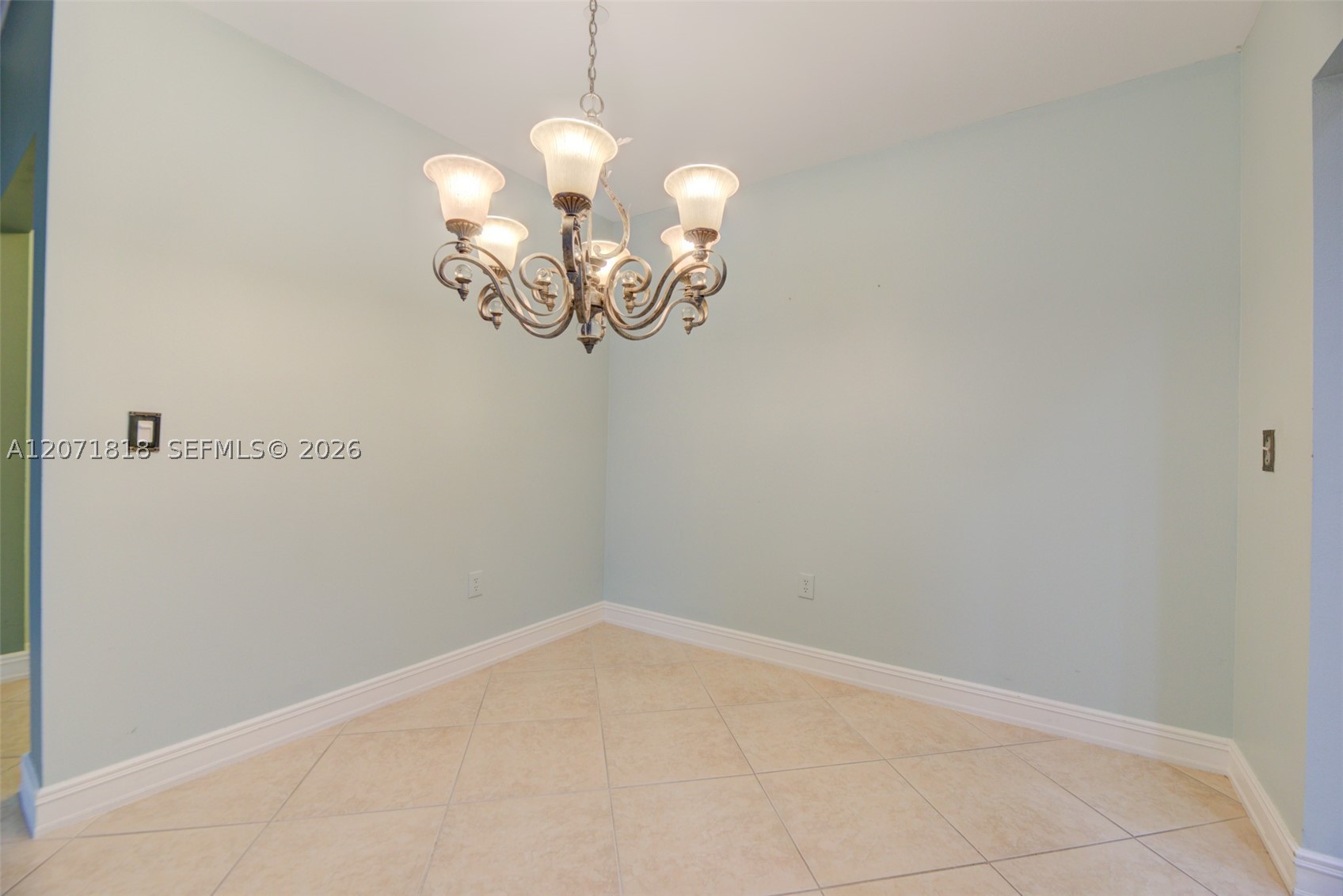 16135 Emerald Estates Dr #165, Weston FL 33331