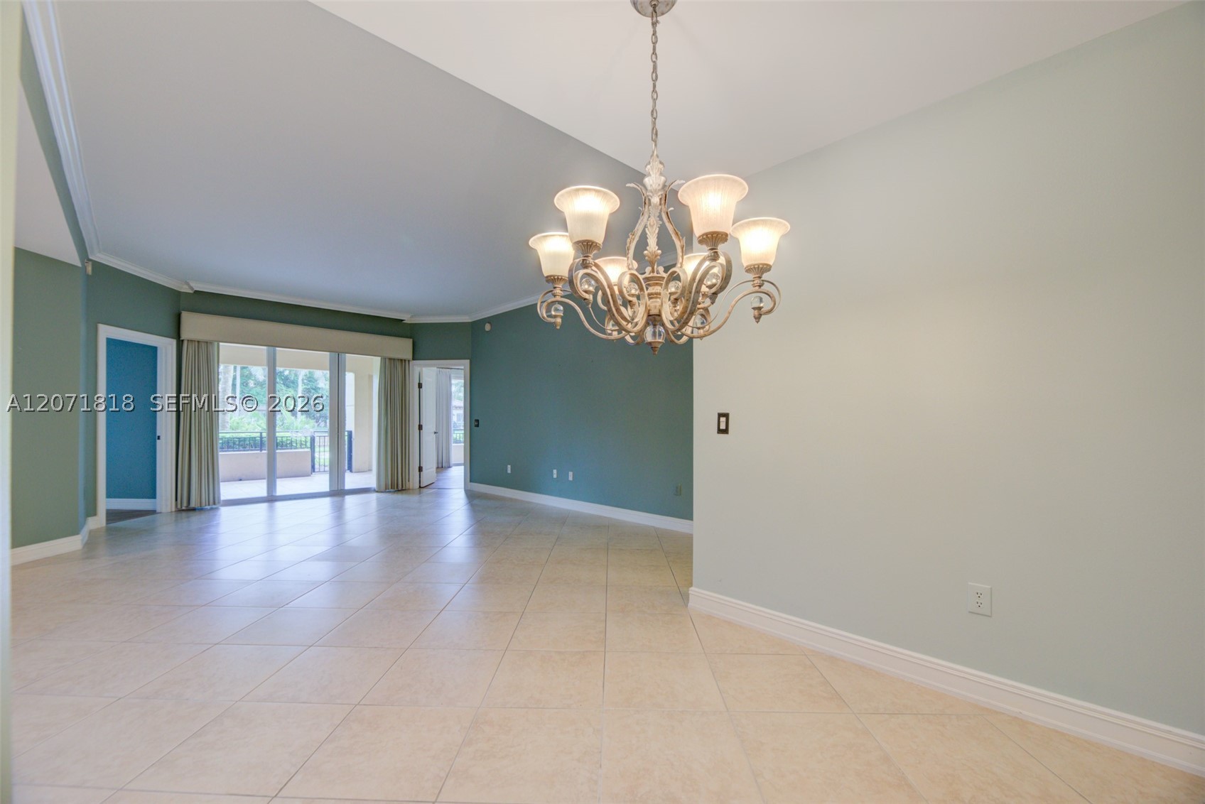 16135 Emerald Estates Dr #165, Weston FL 33331