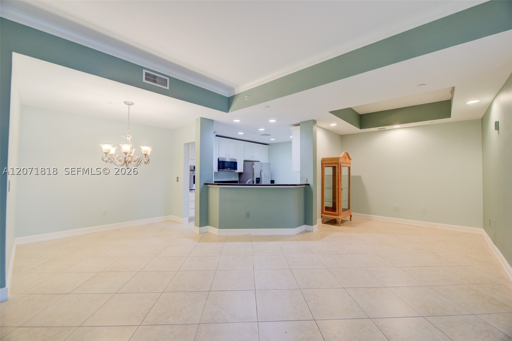 16135 Emerald Estates Dr #165, Weston FL 33331
