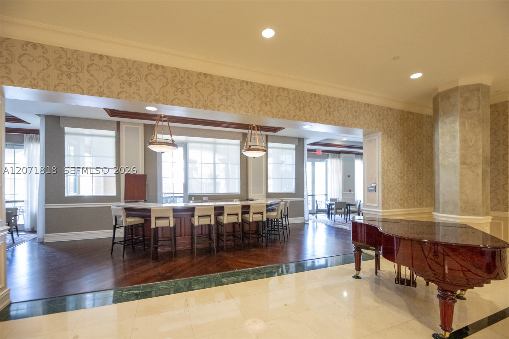 16135 Emerald Estates Dr #165, Weston FL 33331