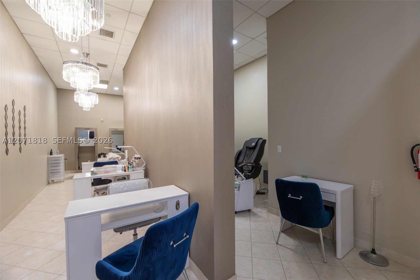16135 Emerald Estates Dr #165, Weston FL 33331
