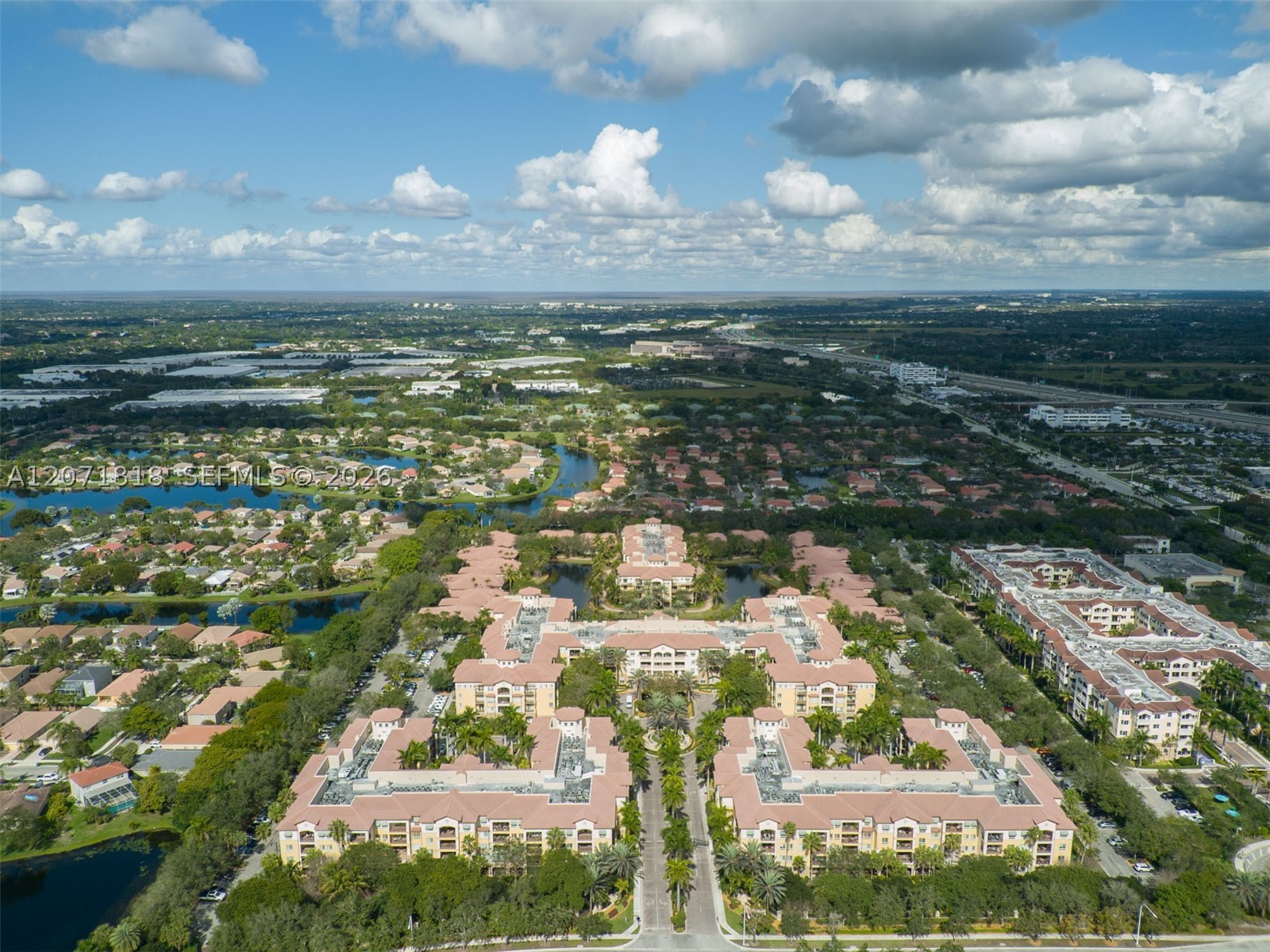 16135 Emerald Estates Dr #165, Weston FL 33331
