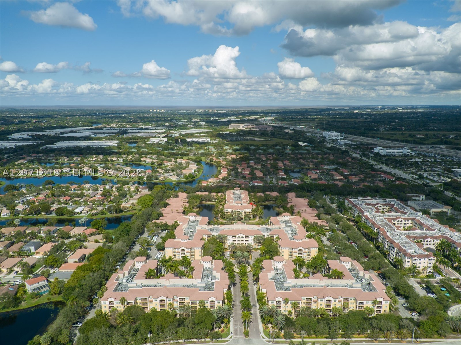 16135 Emerald Estates Dr #165, Weston FL 33331