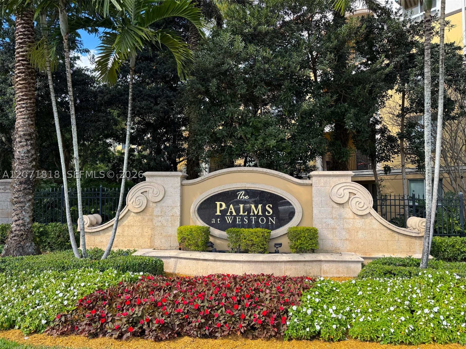 16135 Emerald Estates Dr #165, Weston FL 33331