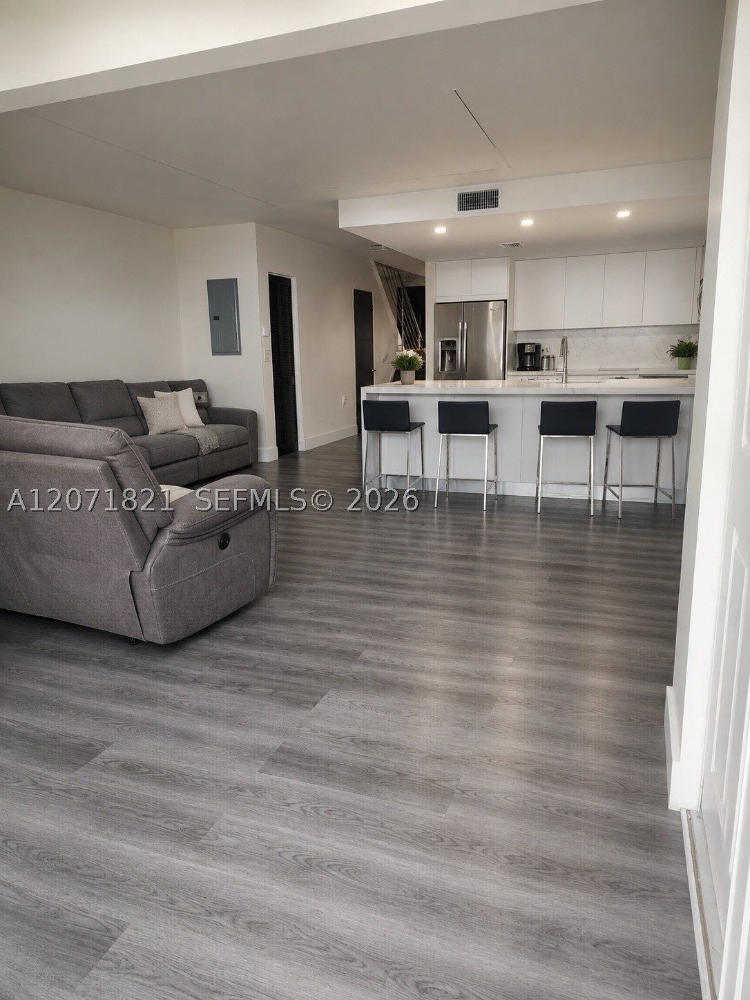 3600 NE 167th St #19, North Miami Beach FL 33160