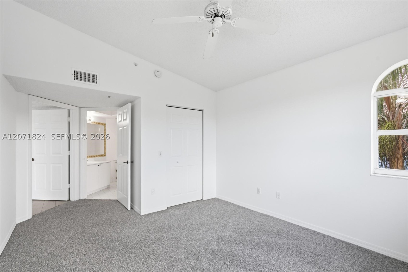 9615 NW 1st Ct #302, Pembroke Pines FL 33024